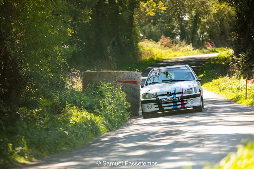 Peut être une image de voiture, route et texte qui dit ’PGTP/ PGT © Samuel Passetemps’